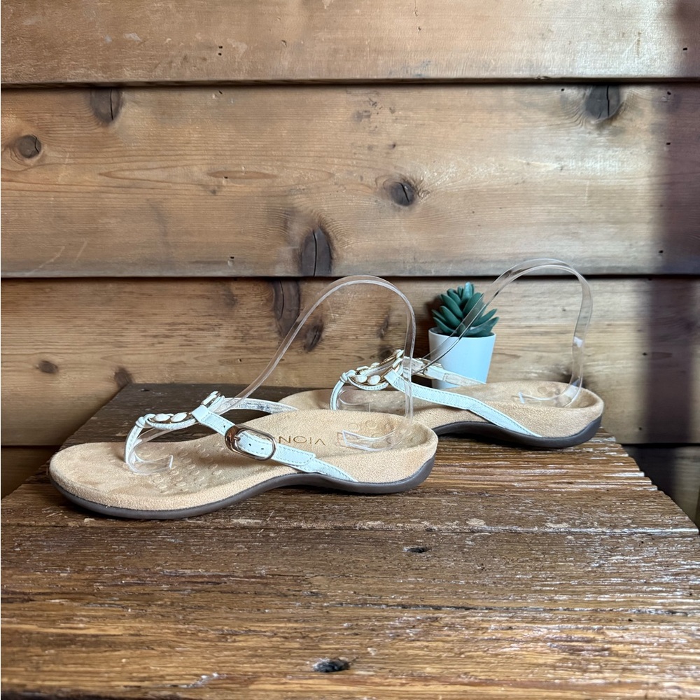 Vionic Orthotic Ricci Sandals - Picture 2 of 6